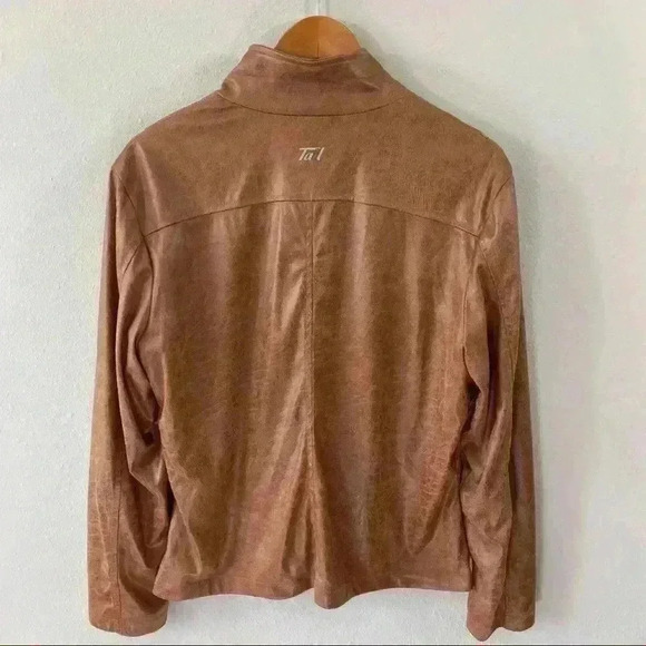 TAIL Activewear faux leather jacket - Picture 4 of 6